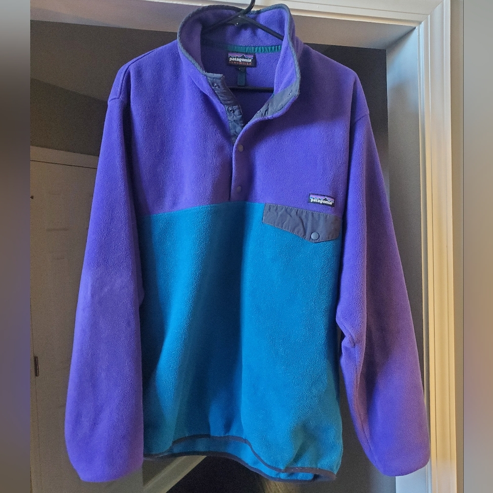 Patagonia Purple and Blue Snap T Synchilla Sz Large.